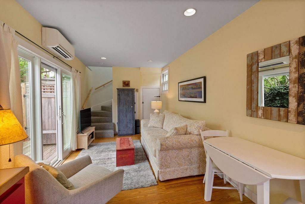 48 Pleasant Street #3 Provincetown, MA 02657