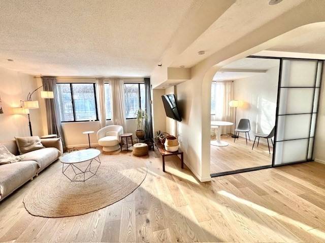 Brookline, MA 02445,1731 Beacon St #D4