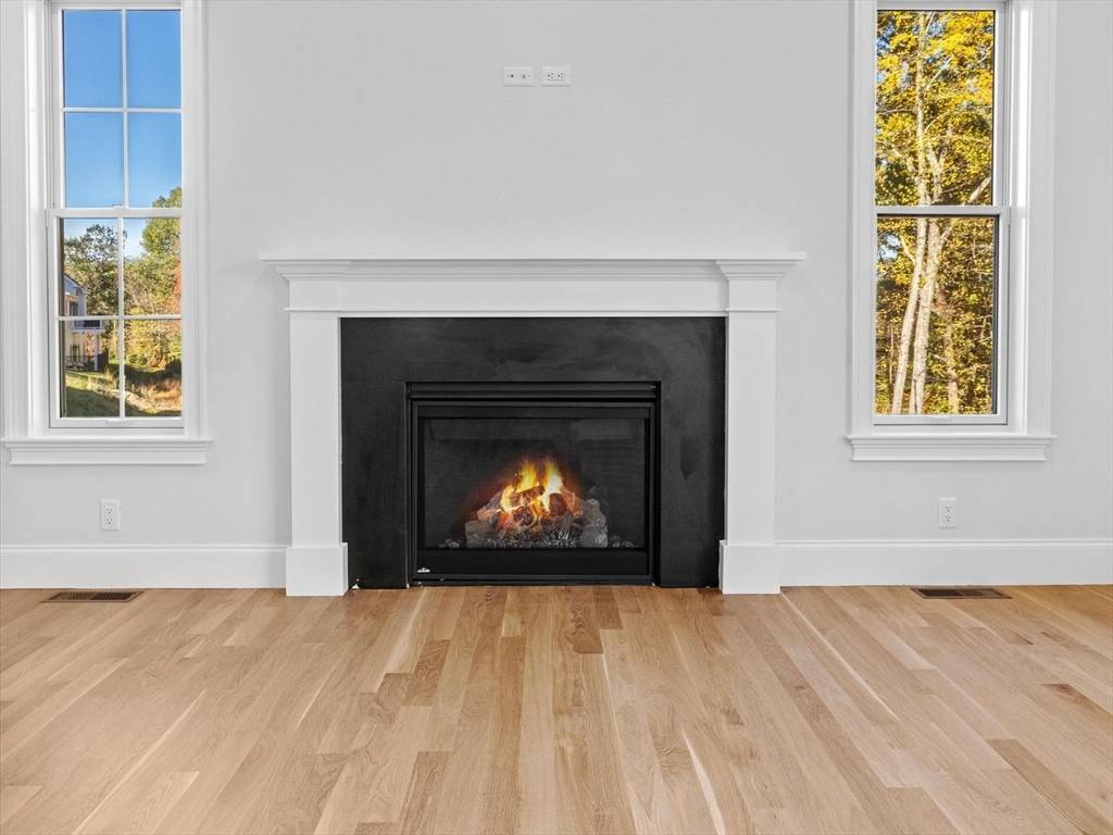 35 Lincoln Street Hopkinton, MA 01748