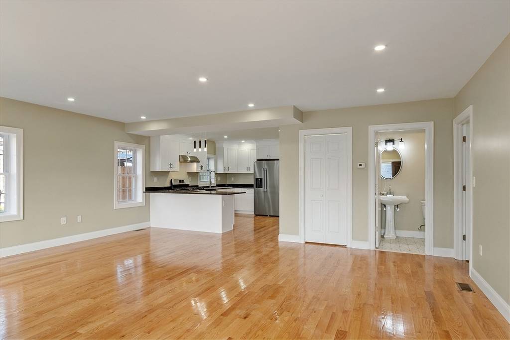 Revere, MA 02151,112 Sigourney Street #1