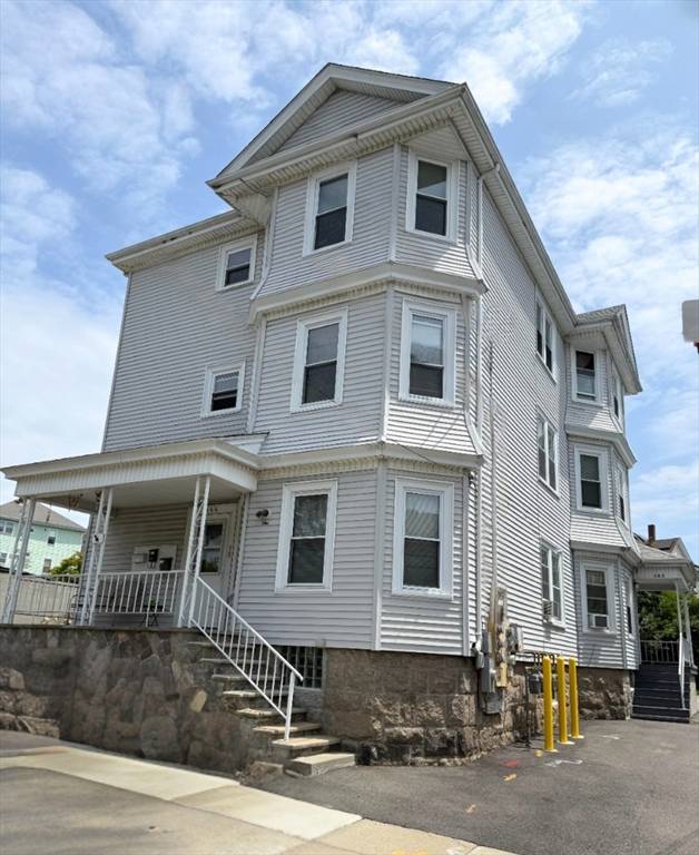Fall River, MA 02723,144-146 Irving St