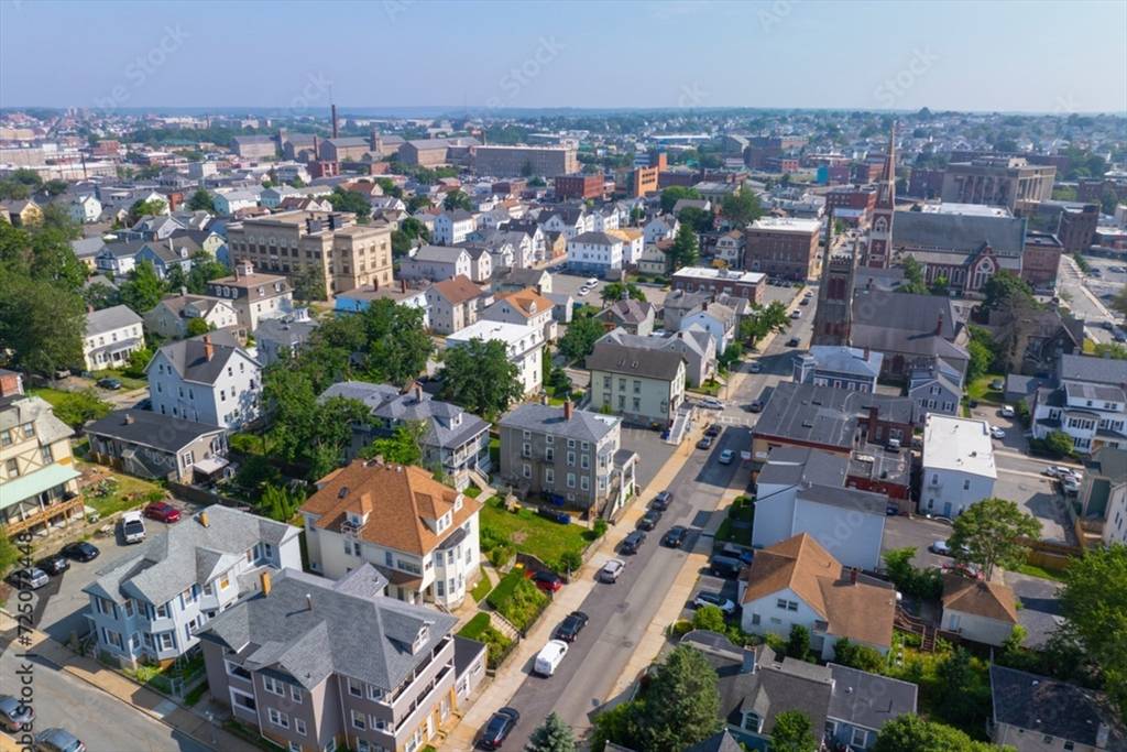 173 County St Fall River, MA 02723