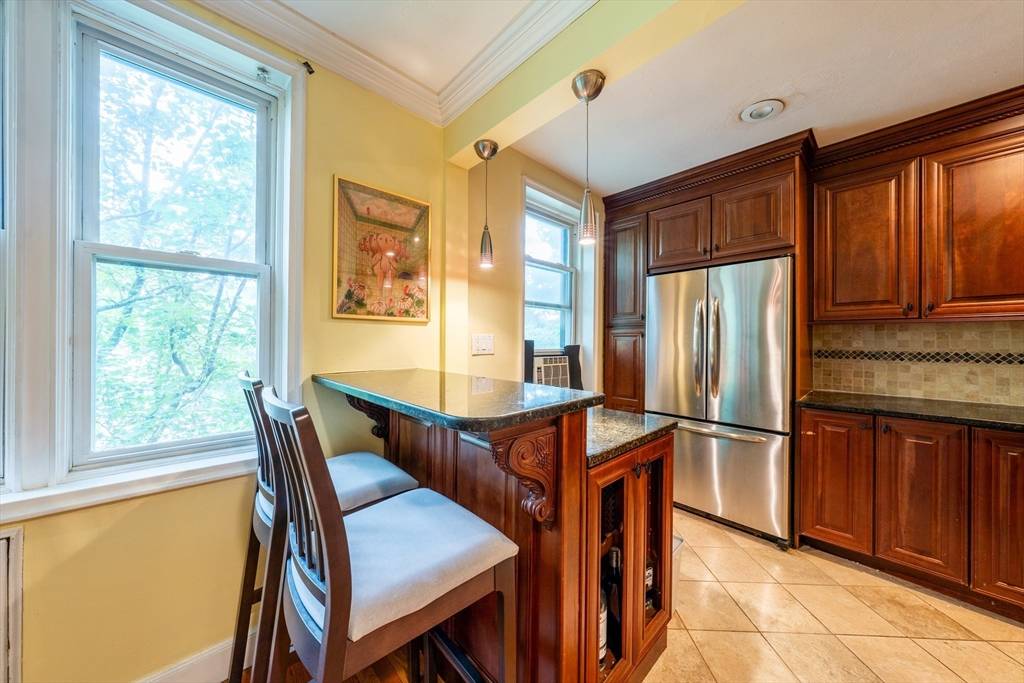 Cambridge, MA 02138,50 Follen Street #408