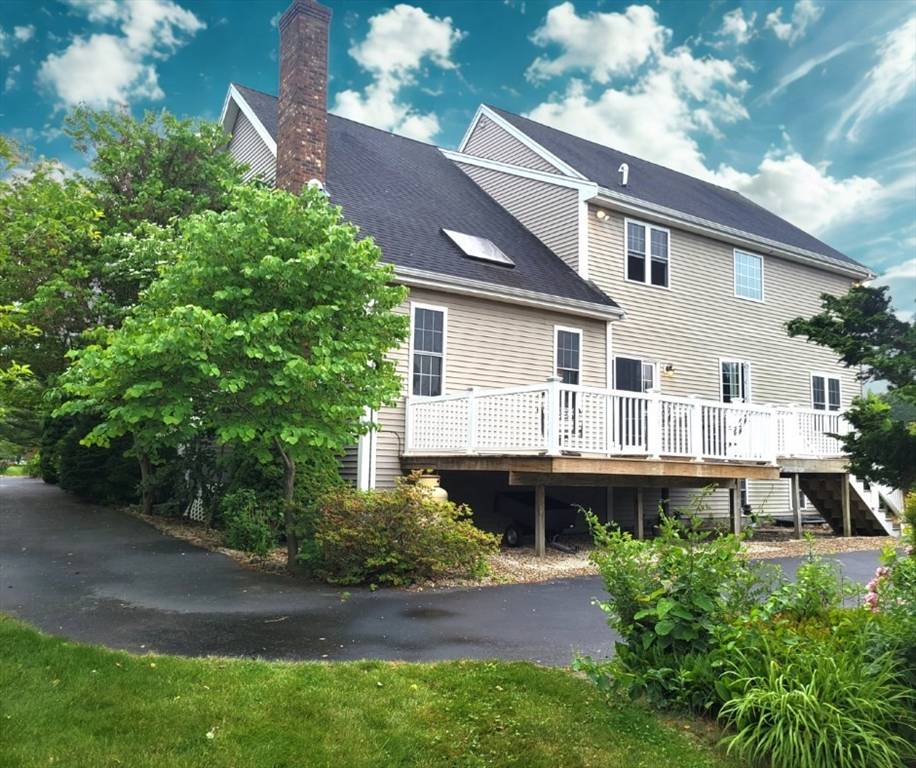 Lakeville, MA 02347,4 Wagon Trl
