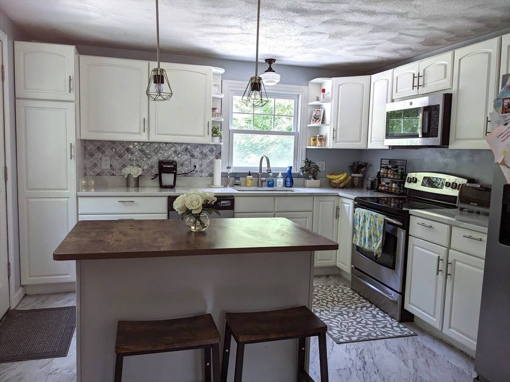 Newbury, MA 01922,38 Pearson Dr