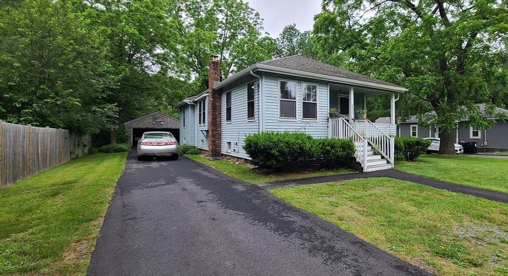 Foxboro, MA 02035,293 Cocasset St