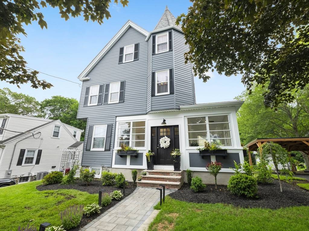 Melrose, MA 02176,34 Rockland St