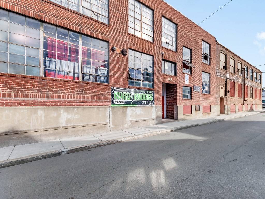 Everett, MA 02149,167 Bow Street #206
