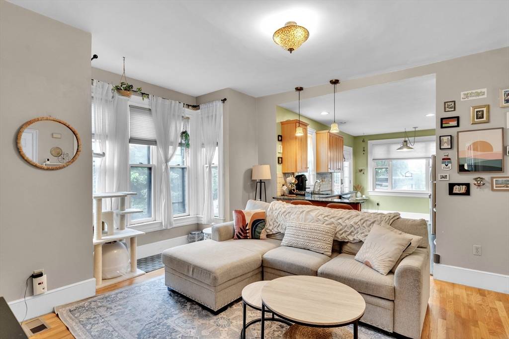 Somerville, MA 02145,24 Pinckney St #2