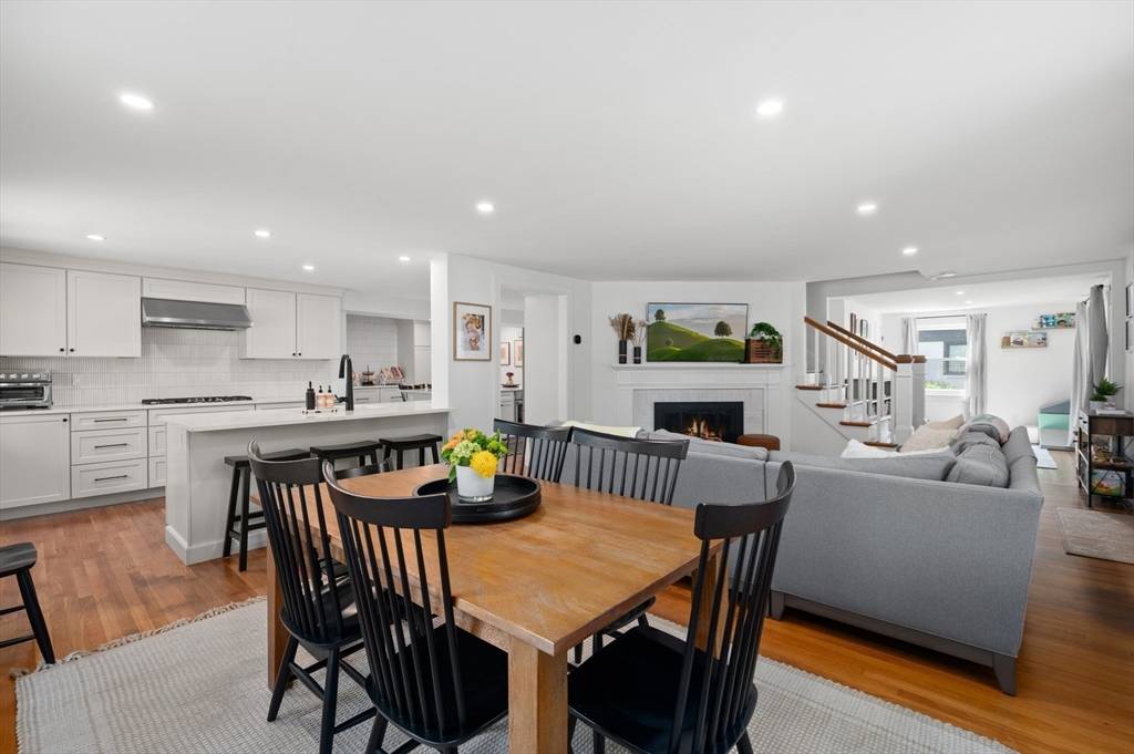 Melrose, MA 02176,2 Elmcrest Circle