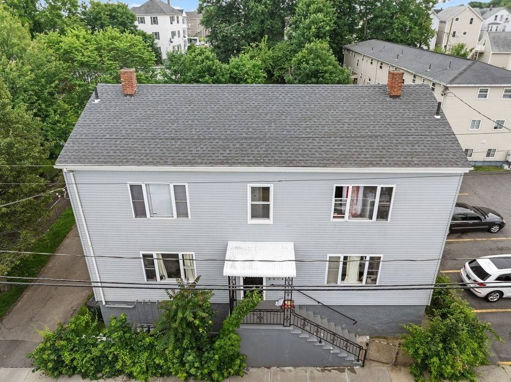 Fall River, MA 02721,135 Snell