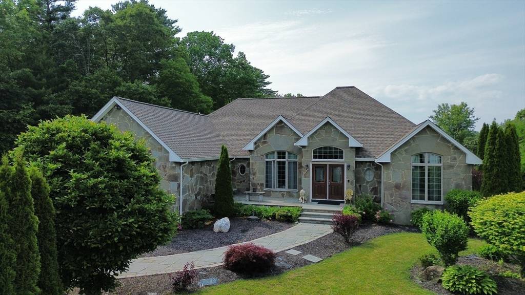 Acushnet, MA 02740,219 Leonard St