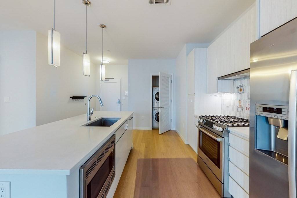 Boston, MA 02127,45 W 3rd #309