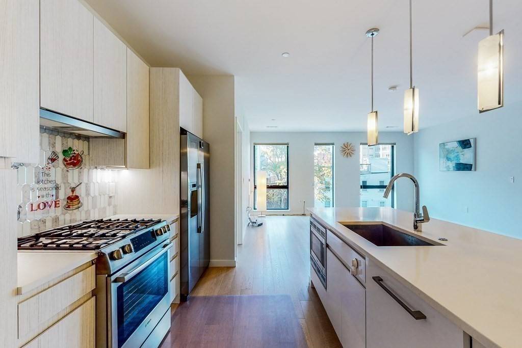 Boston, MA 02127,45 W 3rd #309