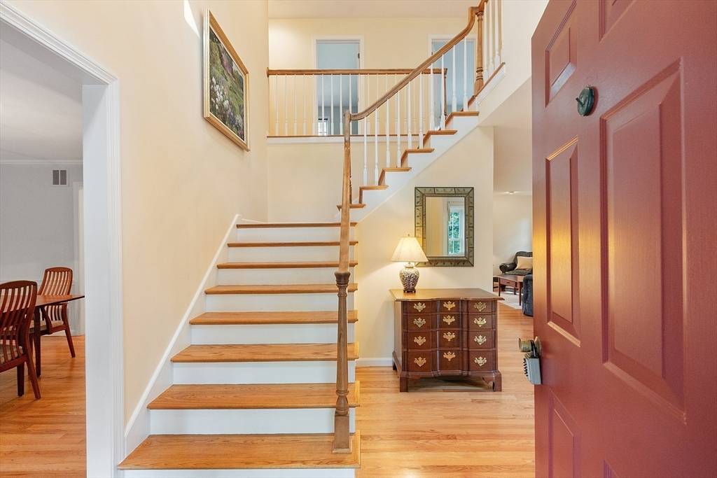 Westford, MA 01886,12 Woodbury Drive
