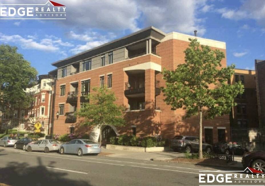 Brookline, MA 02446,1601 Beacon St #403
