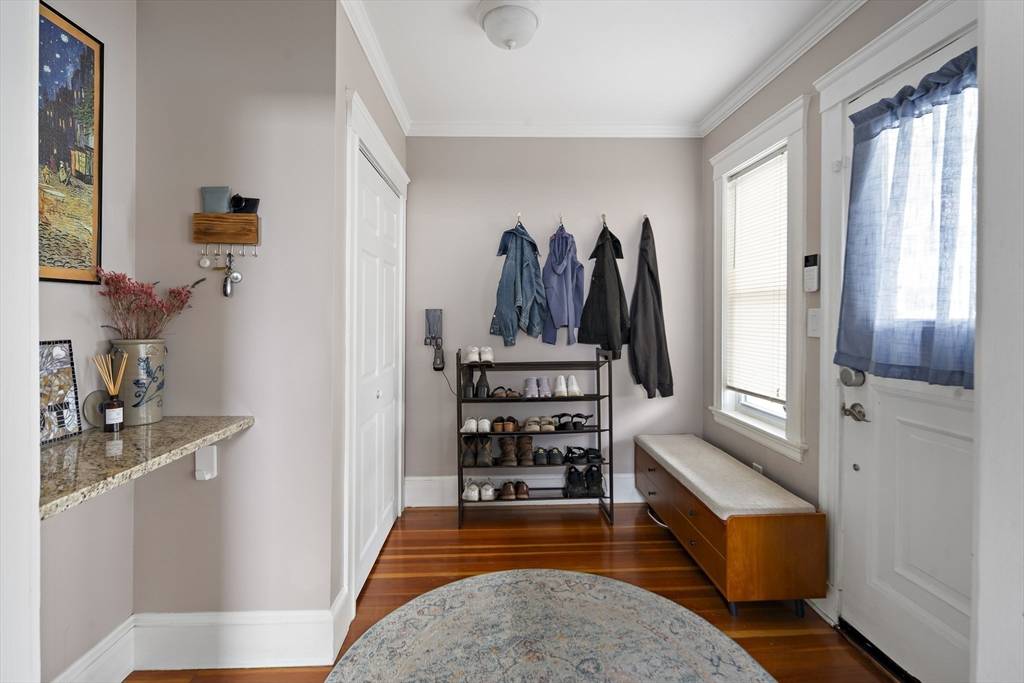 Medford, MA 02155,17 Eliot Street #17