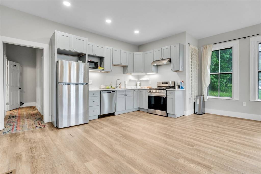 Boston, MA 02122,187 Neponset Ave #1