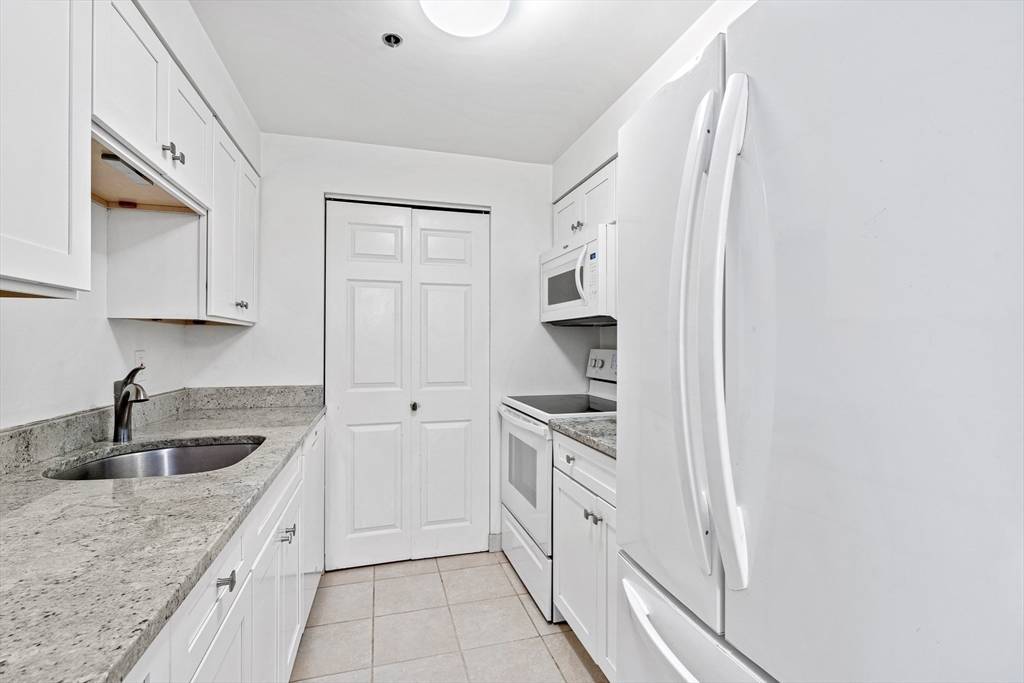 Boston, MA 02109,357 Commercial Street #418