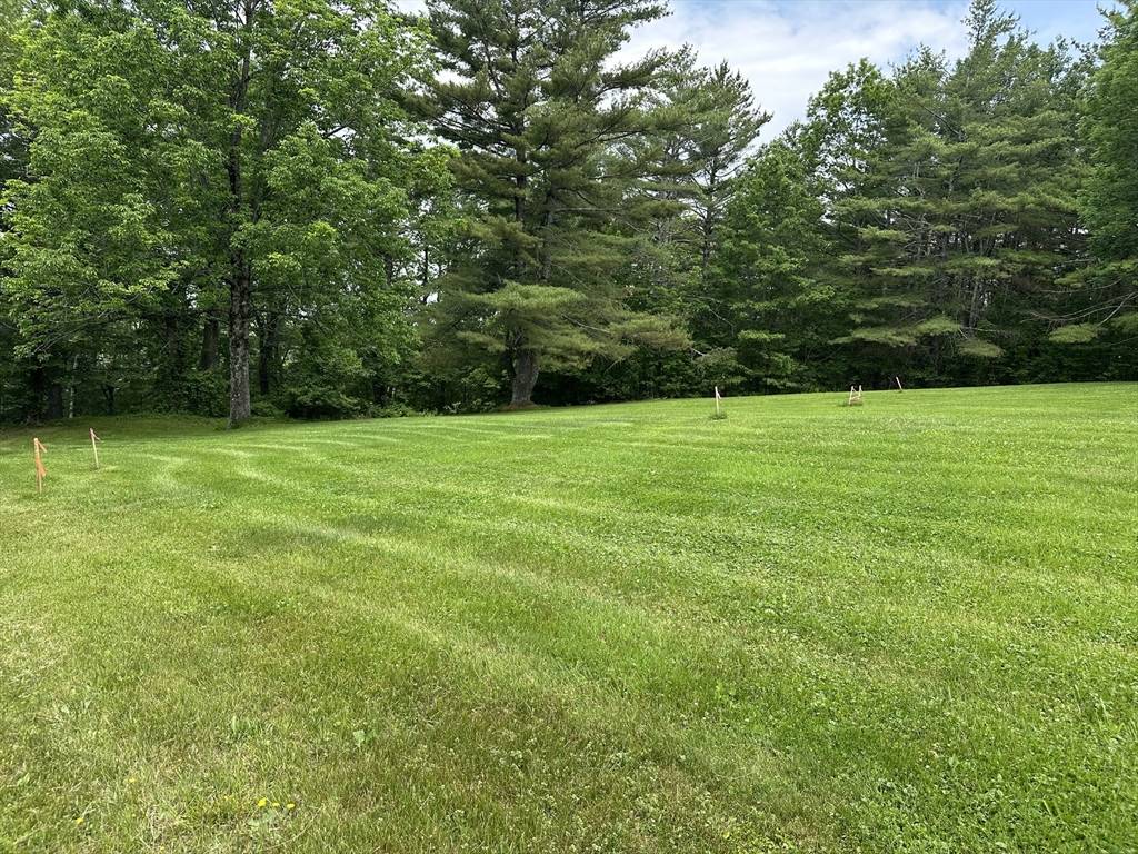 Rutland, MA 01543,3 Weaver Farm Road