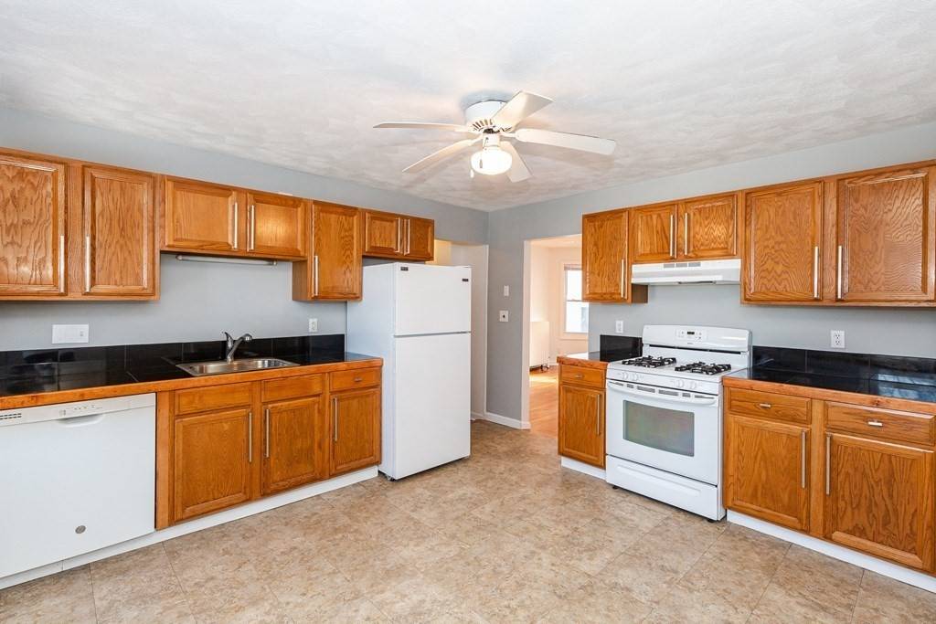Winthrop, MA 02152,15 Hutchinson Street #2