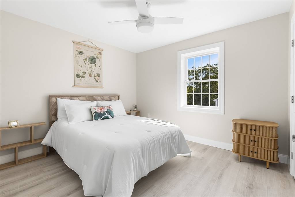112 West Main #3 Barnstable, MA 02601