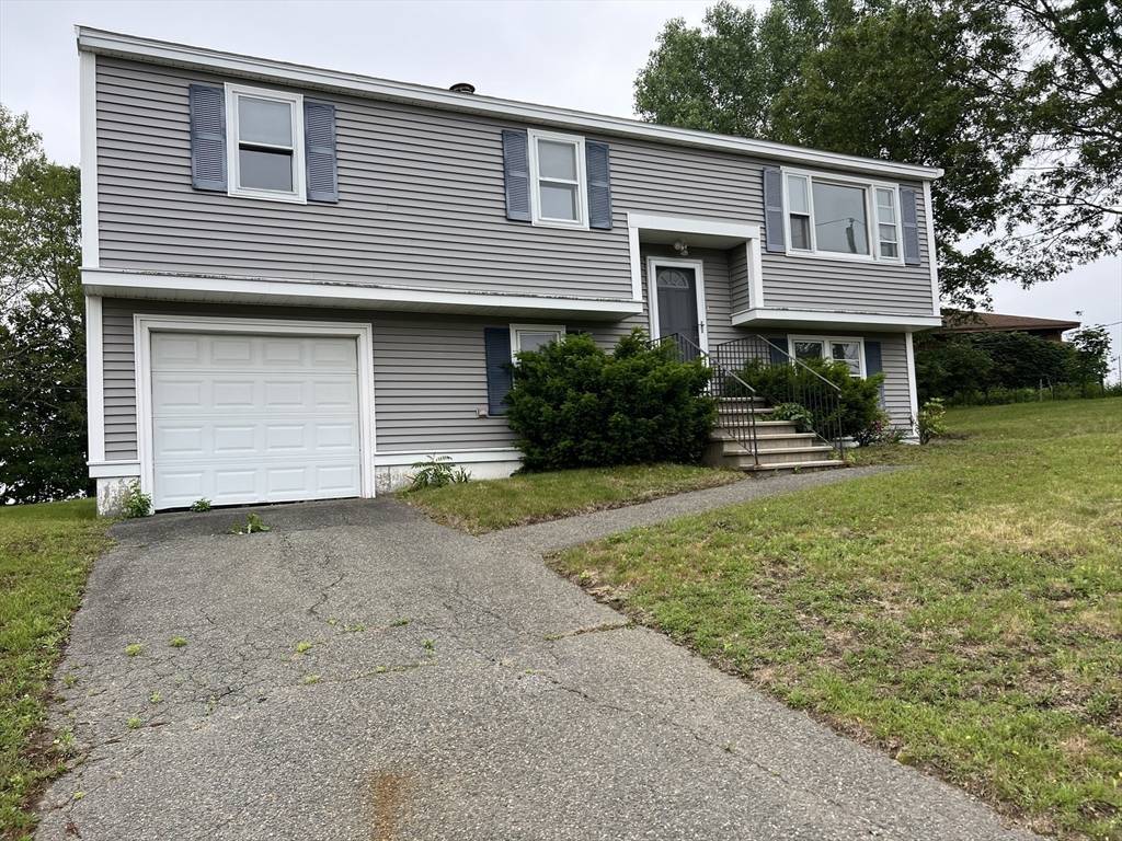 Woburn, MA 01801,11 Skyview Lane