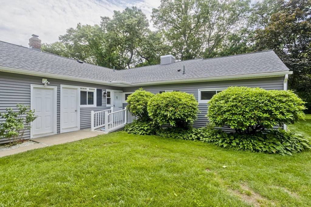 Chicopee, MA 01022,83 Horseshoe Dr #83