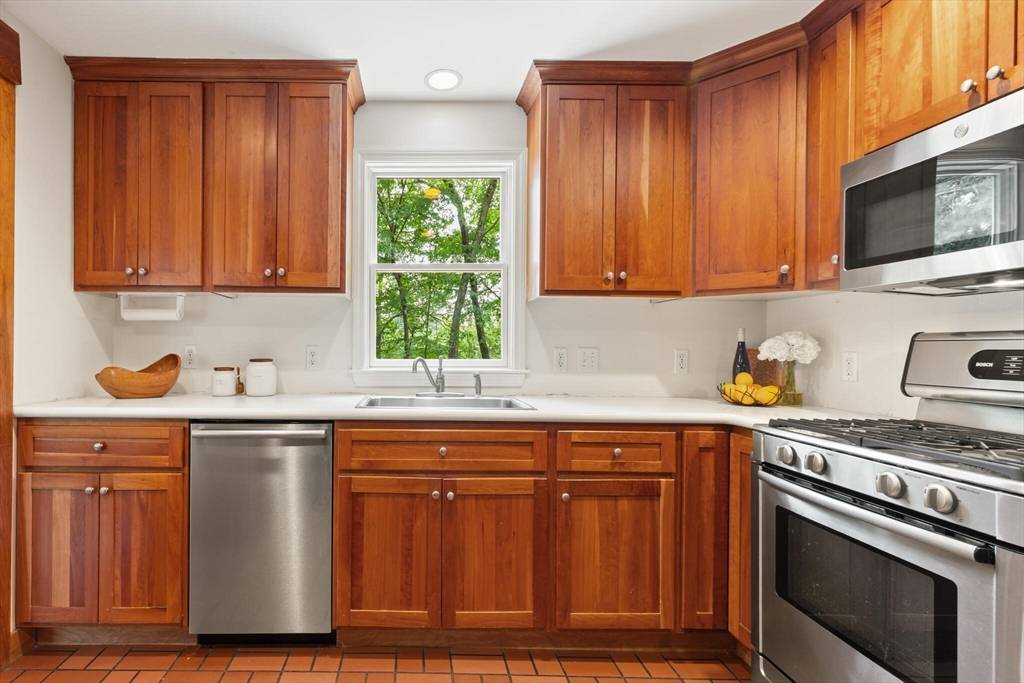 18 Sylvan Way Sudbury, MA 01776