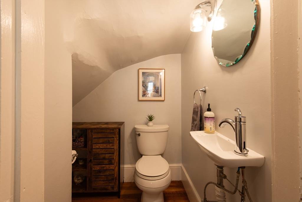 105 Fletcher St #1 Boston, MA 02131