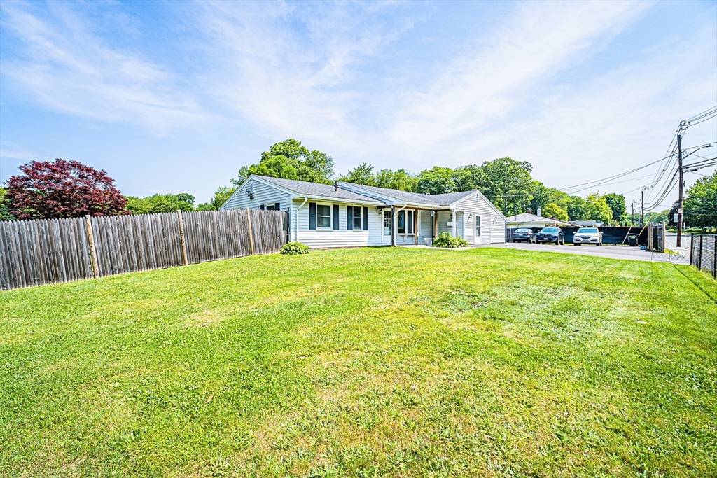Brockton, MA 02302,214 Hovendon Ave