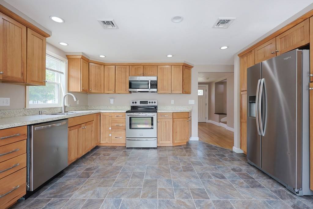 Lynn, MA 01905,81 Childs St