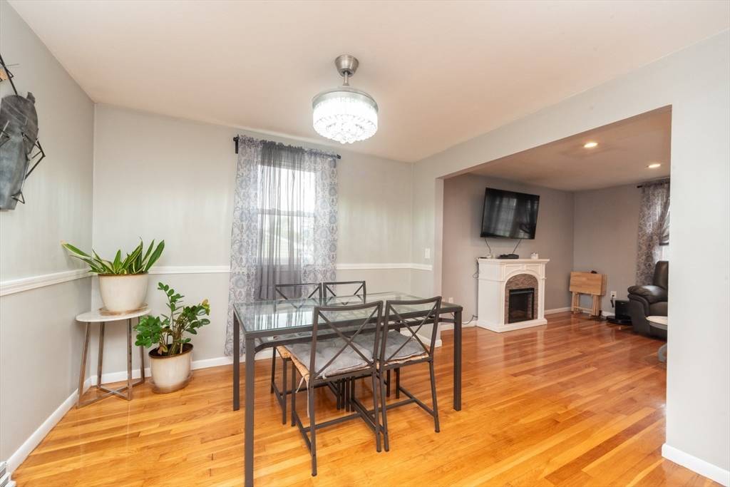Framingham, MA 01701,13 Westgate Rd