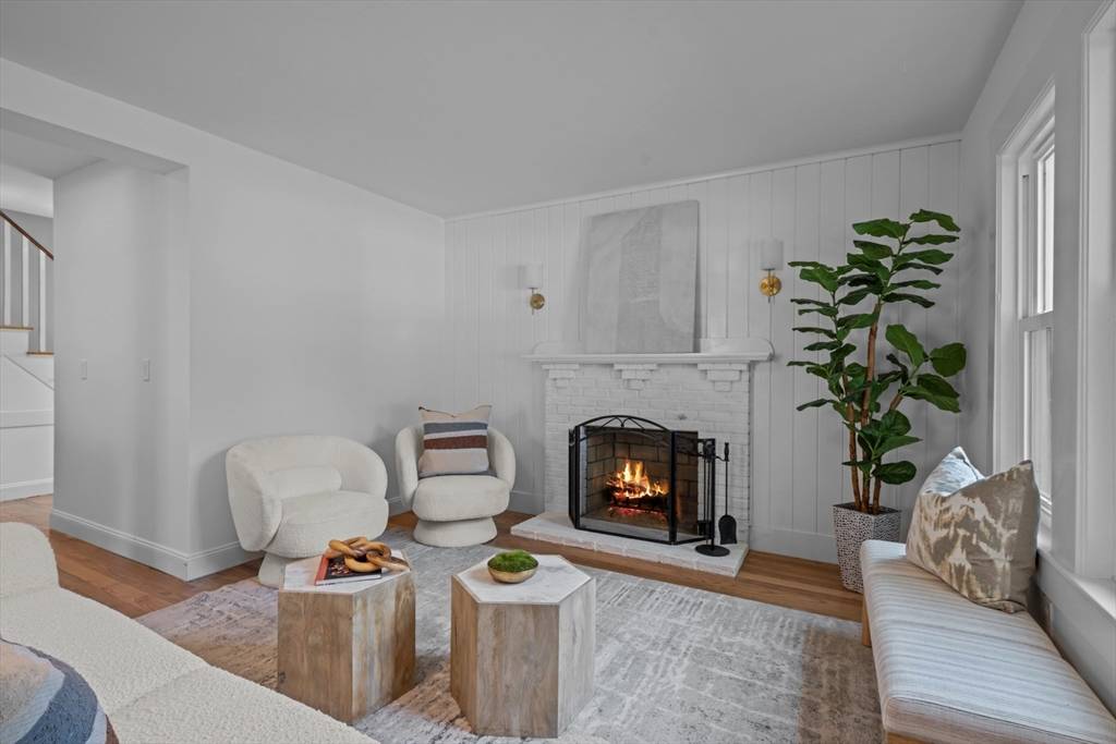 Dedham, MA 02026,96 Alden St