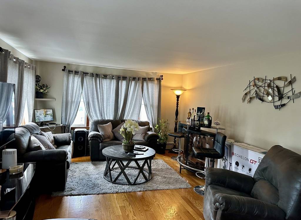 Lawrence, MA 01841,334 Howard St #5