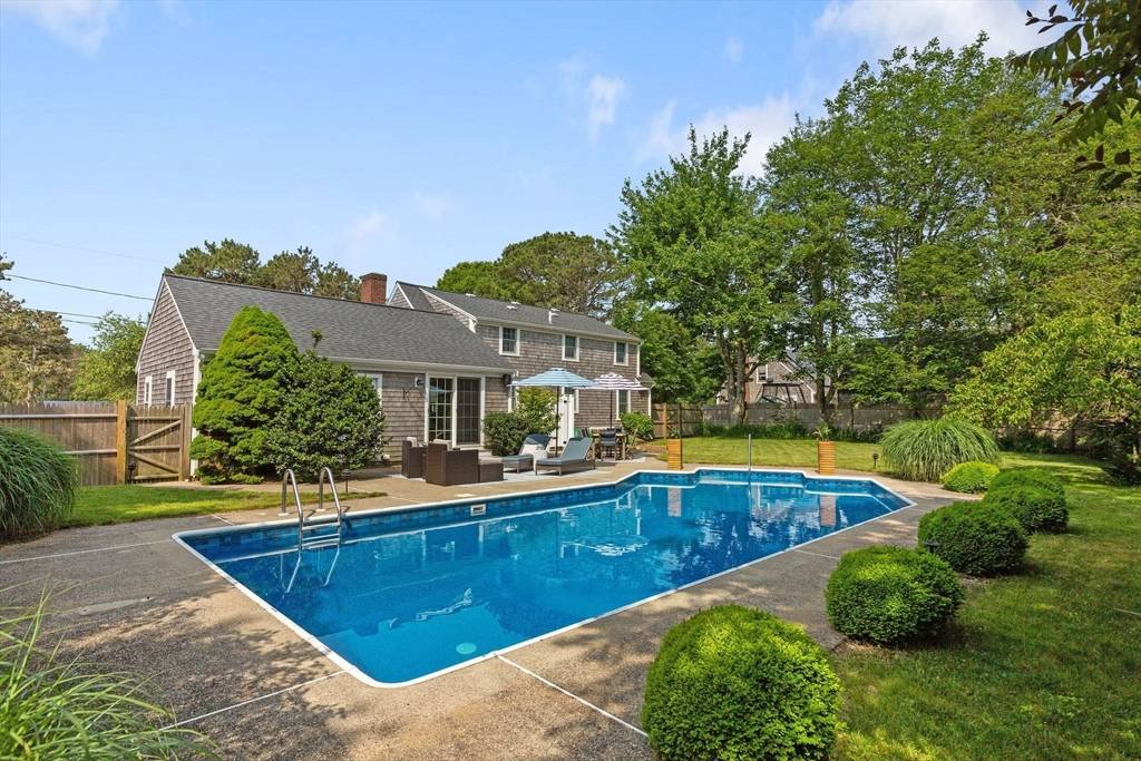 Yarmouth, MA 02664,34 Violet Glen Road