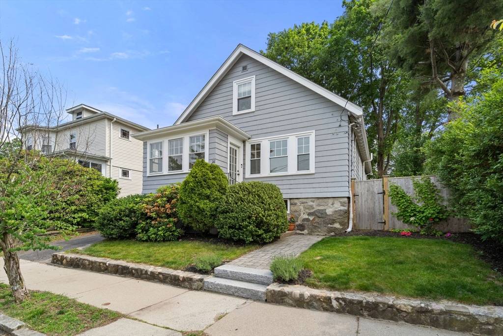 Boston, MA 02132,26 Edgebrook Road