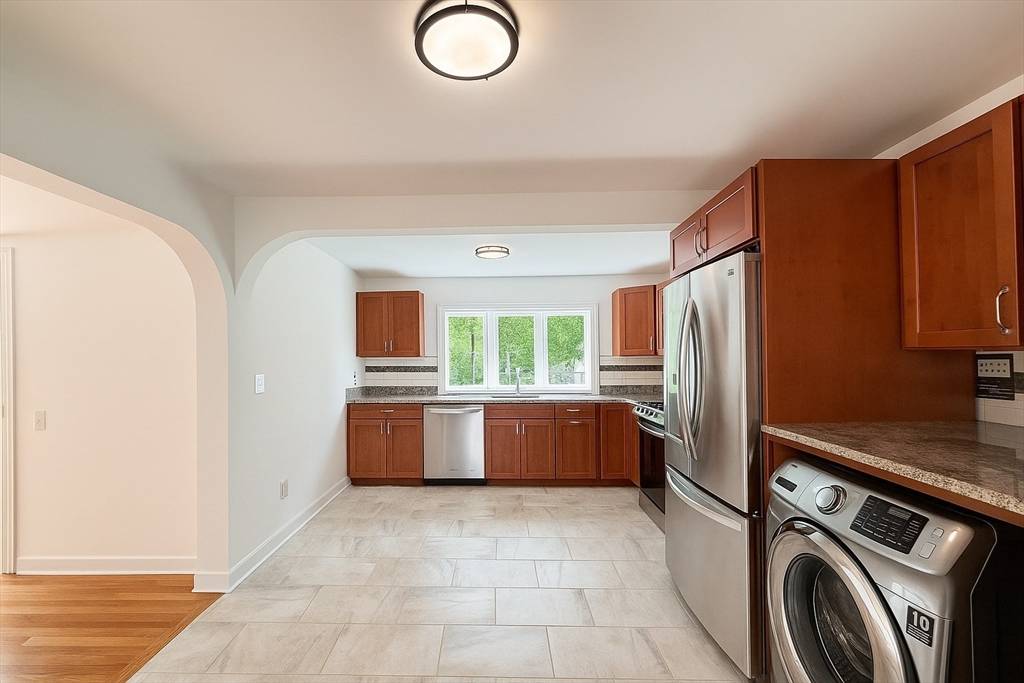 Woburn, MA 01801,5 Colony Road