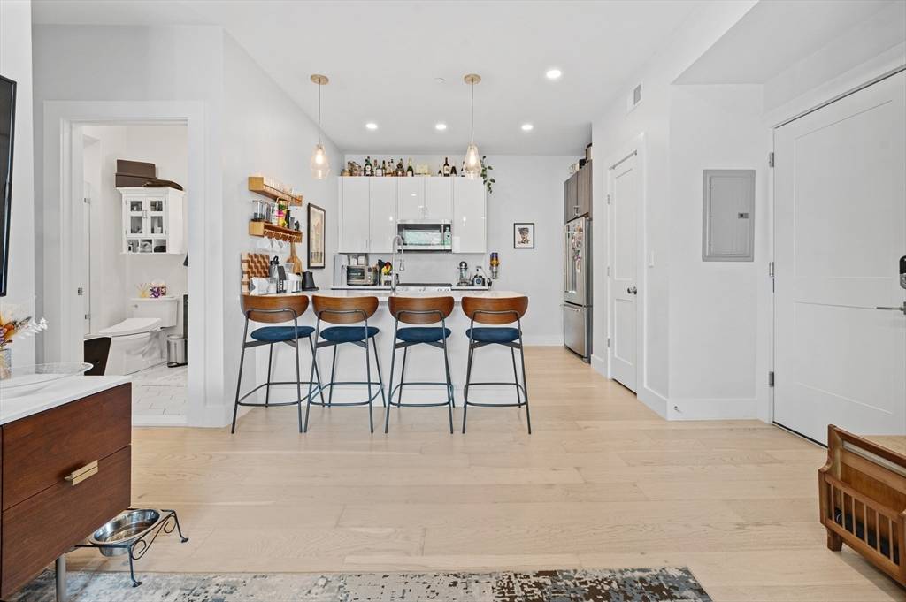 Somerville, MA 02143,105 Washington St. #2B