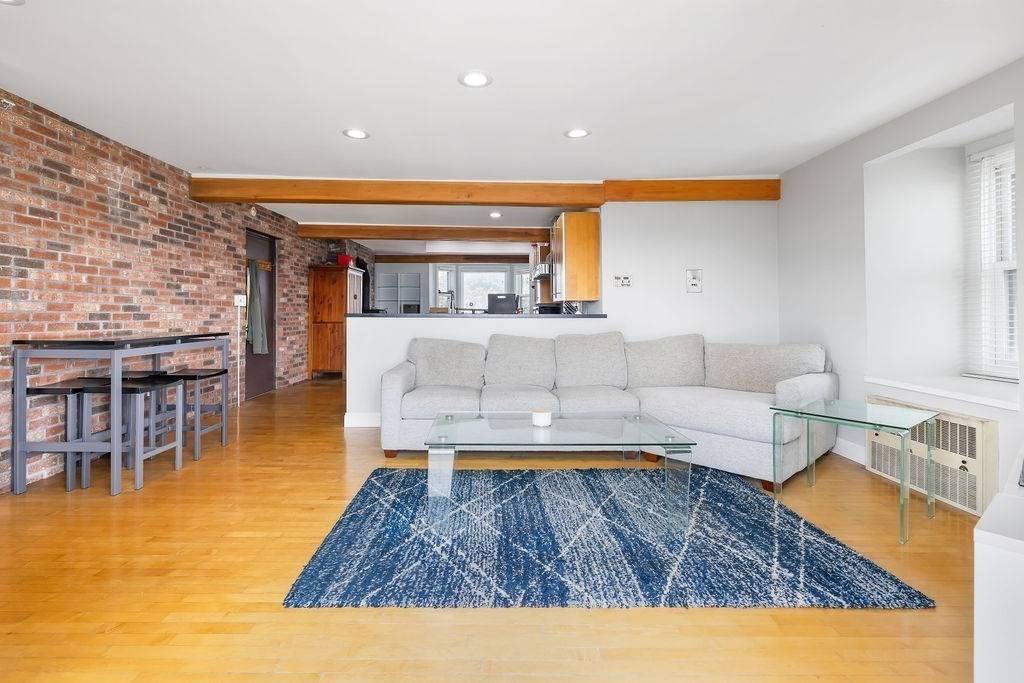 Chelsea, MA 02150,16 Beacon St #20