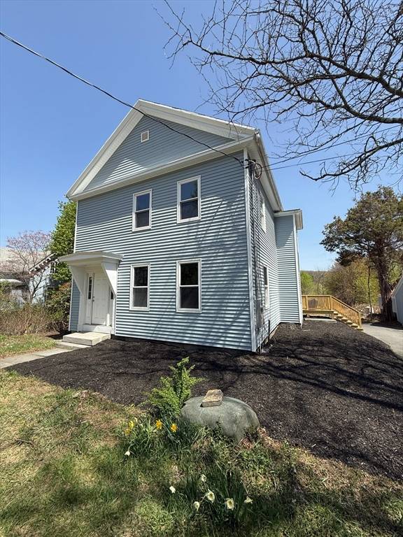 Monson, MA 01057,32 Main St