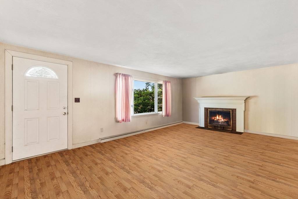 Needham, MA 02492,258 Kendrick St