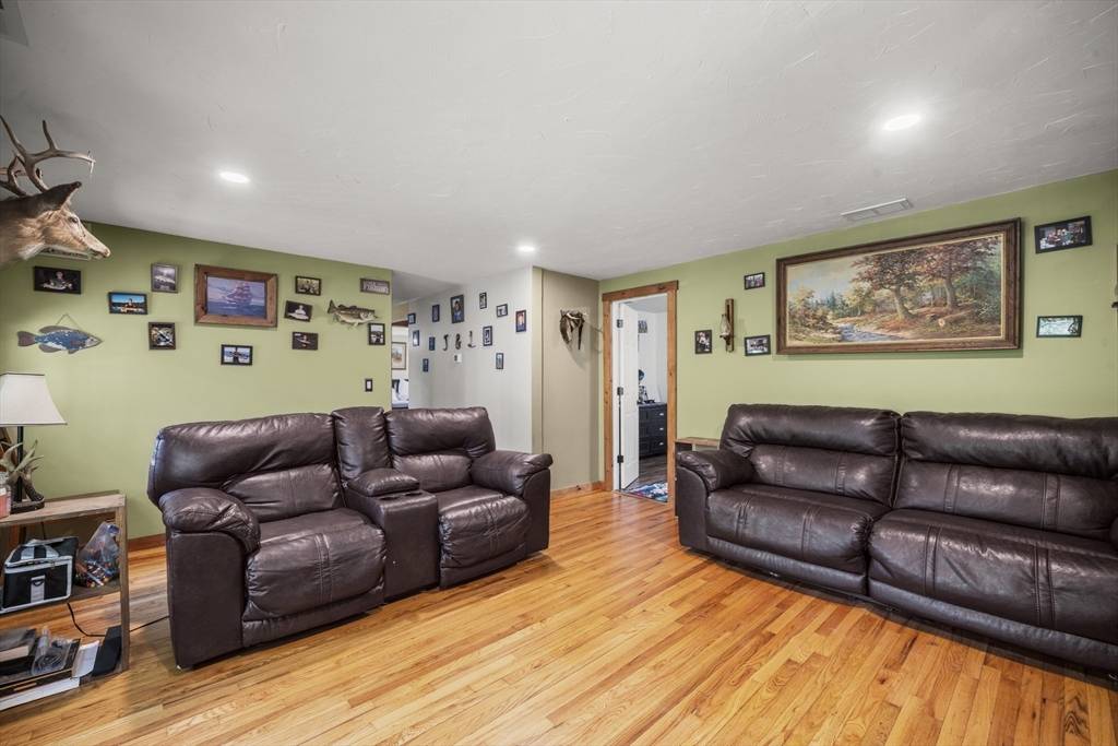255 State St Belchertown, MA 01007