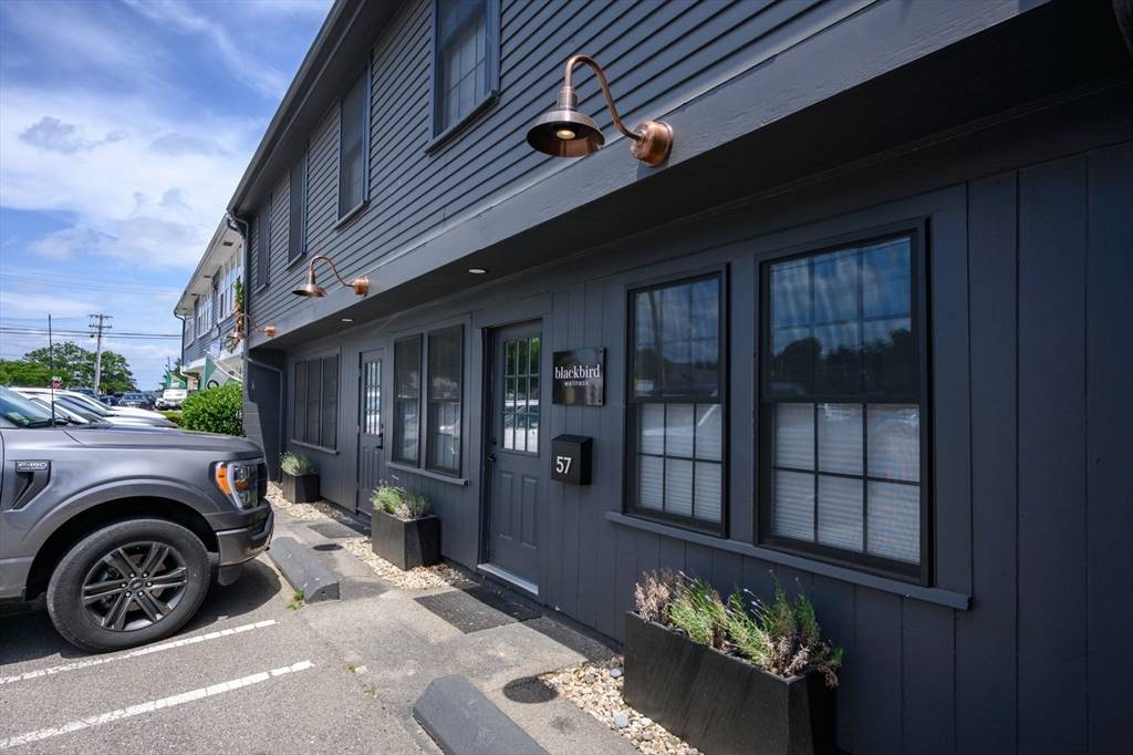 Hingham, MA 02043,57 Water St