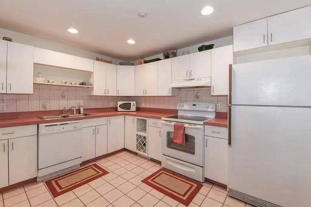 Everett, MA 02149,24 Corey St #102