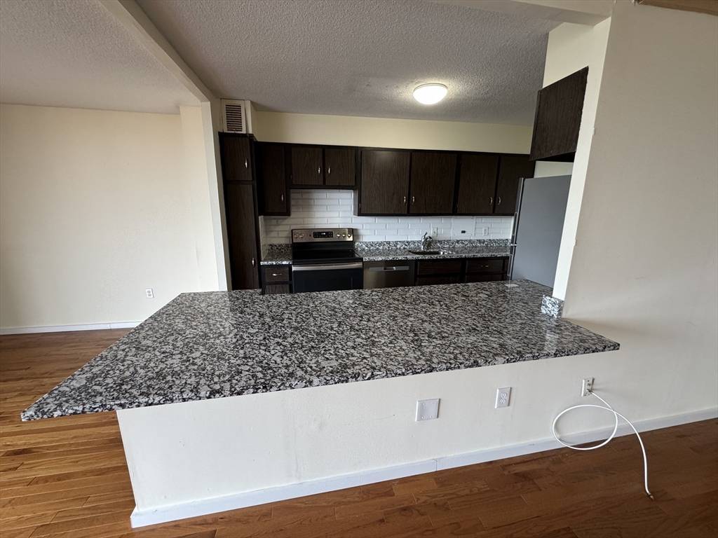 Brookline, MA 02446,60 Longwood Ave #802