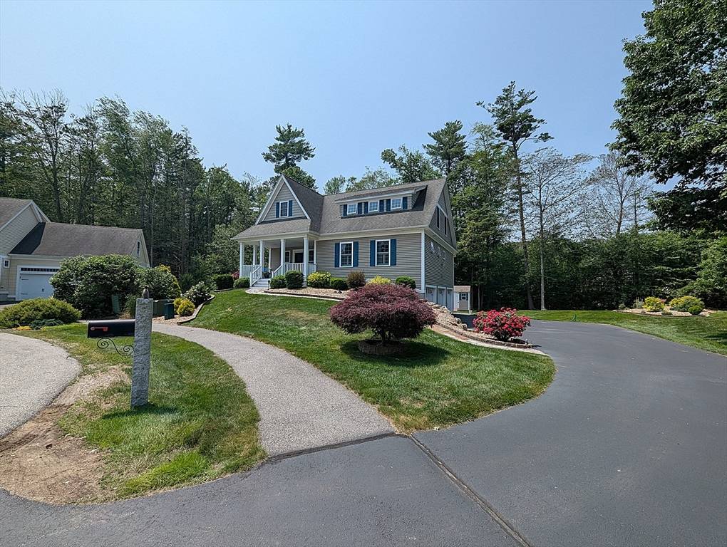 Seabrook, NH 03874,8 Locke Lane