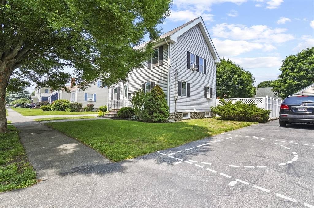 Peabody, MA 01960,26 Longview Way