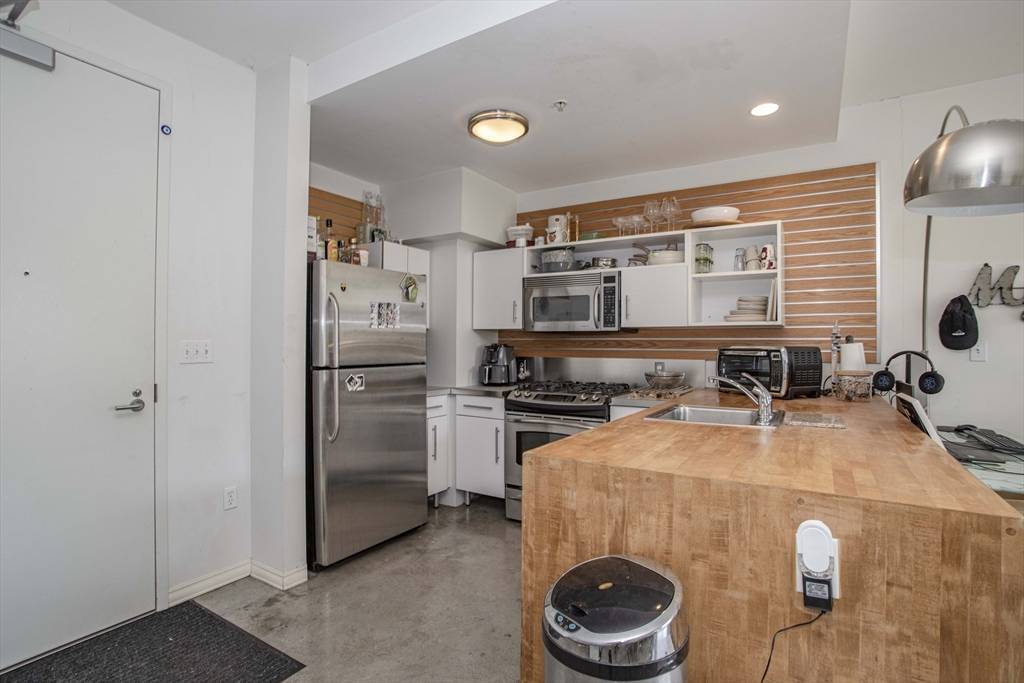 Boston, MA 02130,251 Heath St. #419