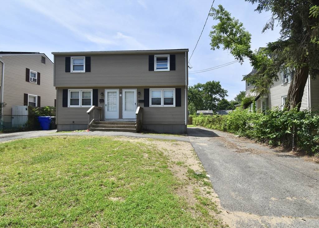 Springfield, MA 01109,64-66 E Bay Path Ter
